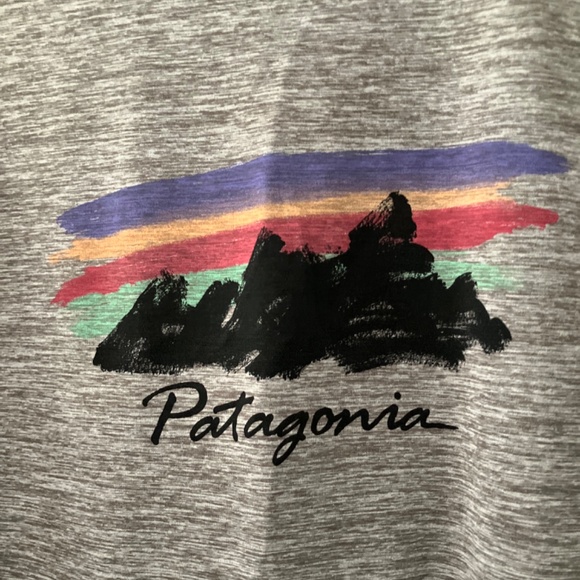Patagonia yoga 2-Piece set Tshirt + Crops - Picture 6 of 12
